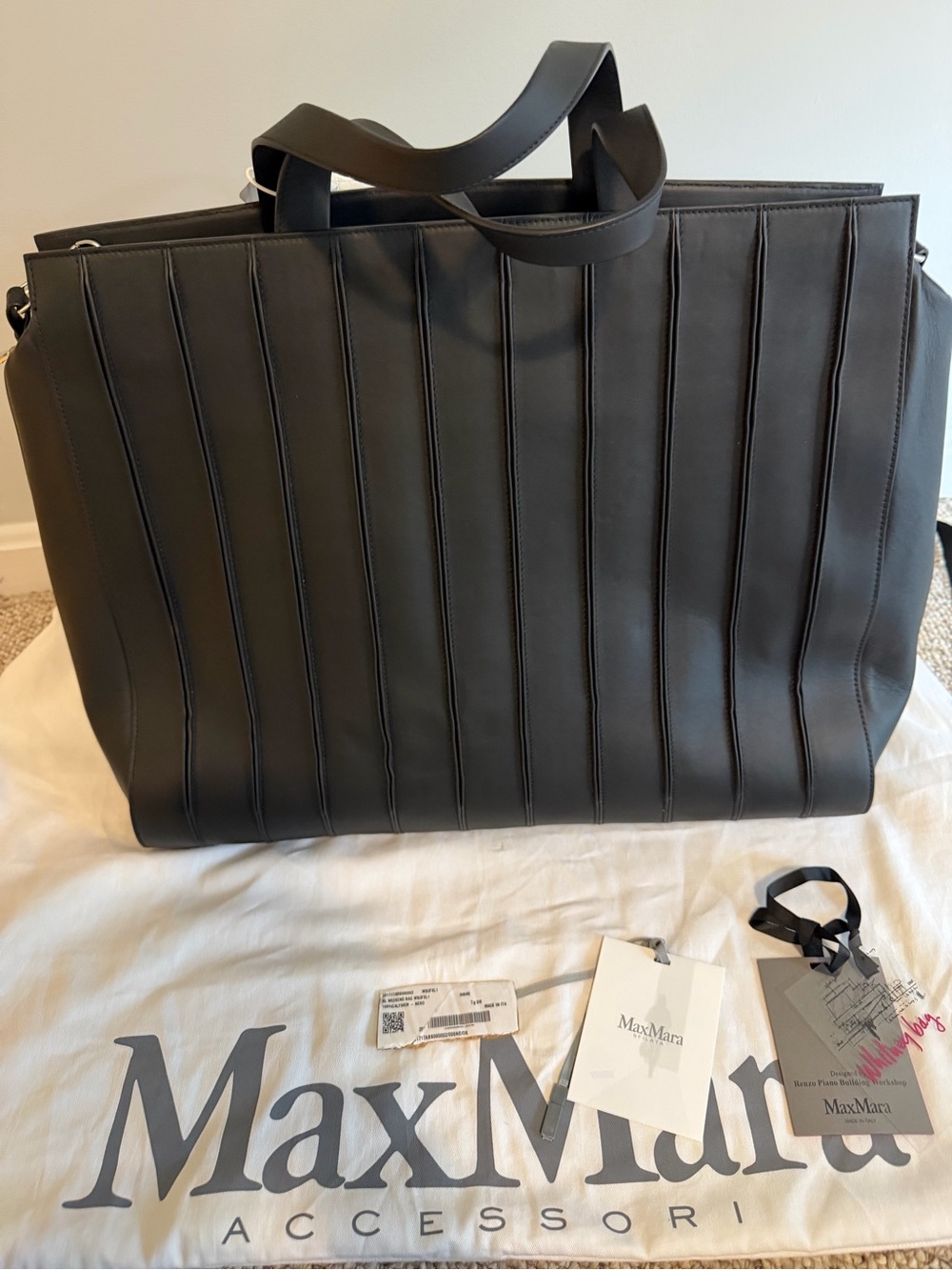MaxMara Black Vertical-Panel Whitney XL Leather Tote Bag